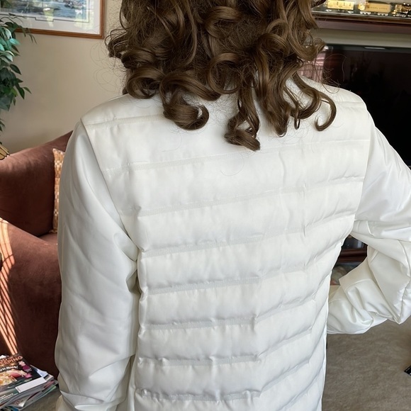 Brand New Nike Aeroloft Ventilated Lightweight Warmth Golf Cream Zippered Jacket - Picture 10 of 16